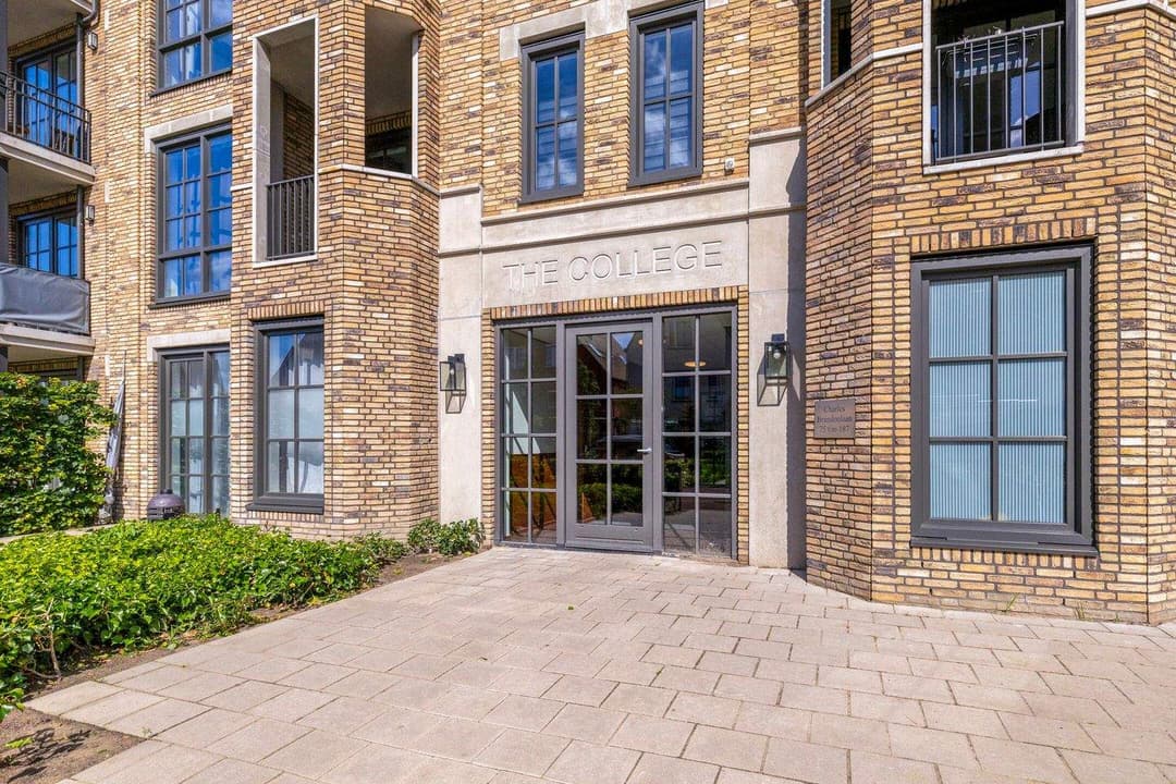 Apartment Charles Brandonlaan 153, Hoofddorp - For Rent