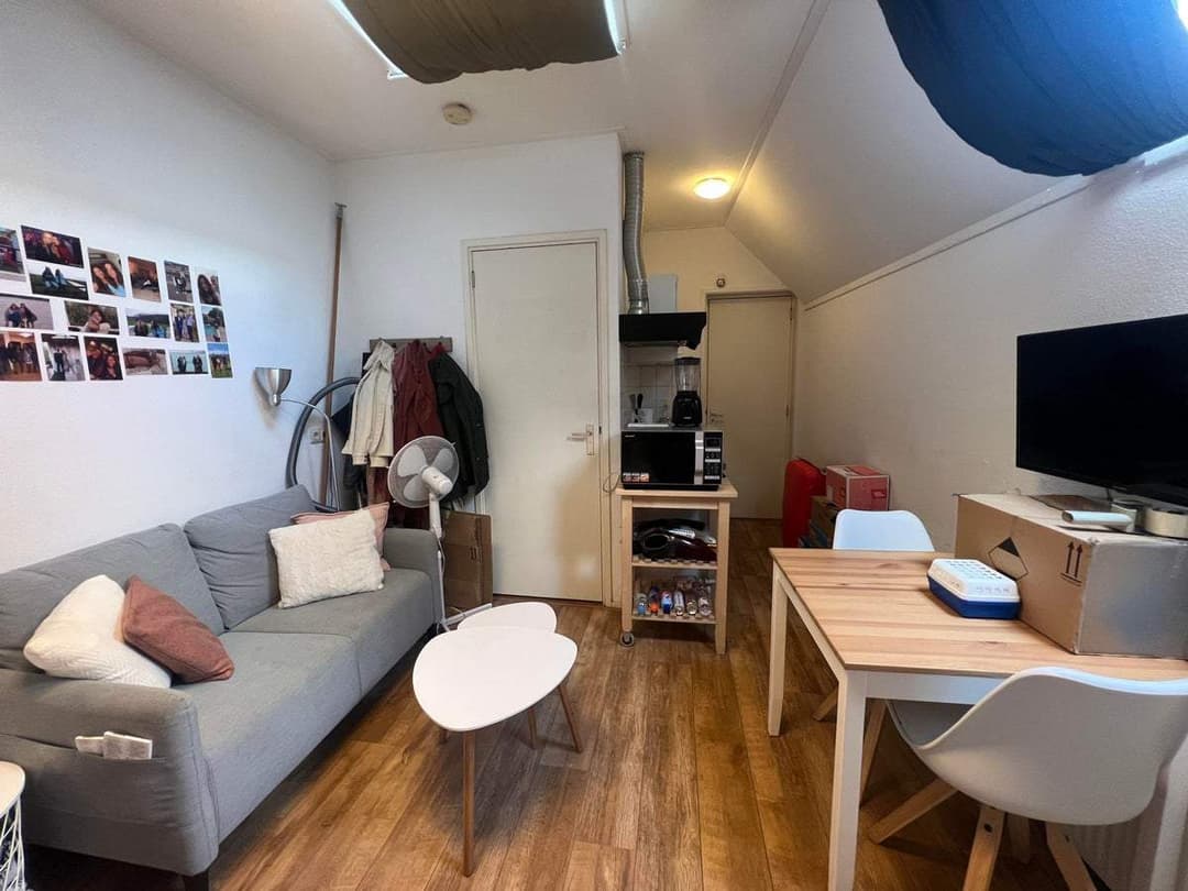 Studio Bergstraat, Groningen - For Rent