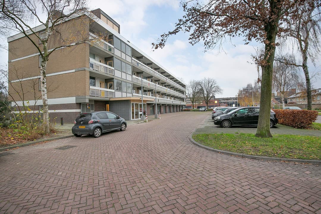 Apartment Kapittelweg 420, Hilversum - For Rent