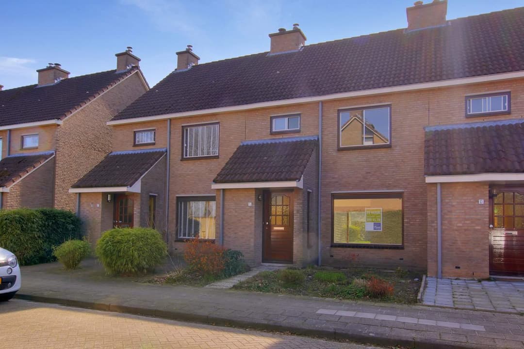 Family House Slangenburg 18, Almelo - For Rent