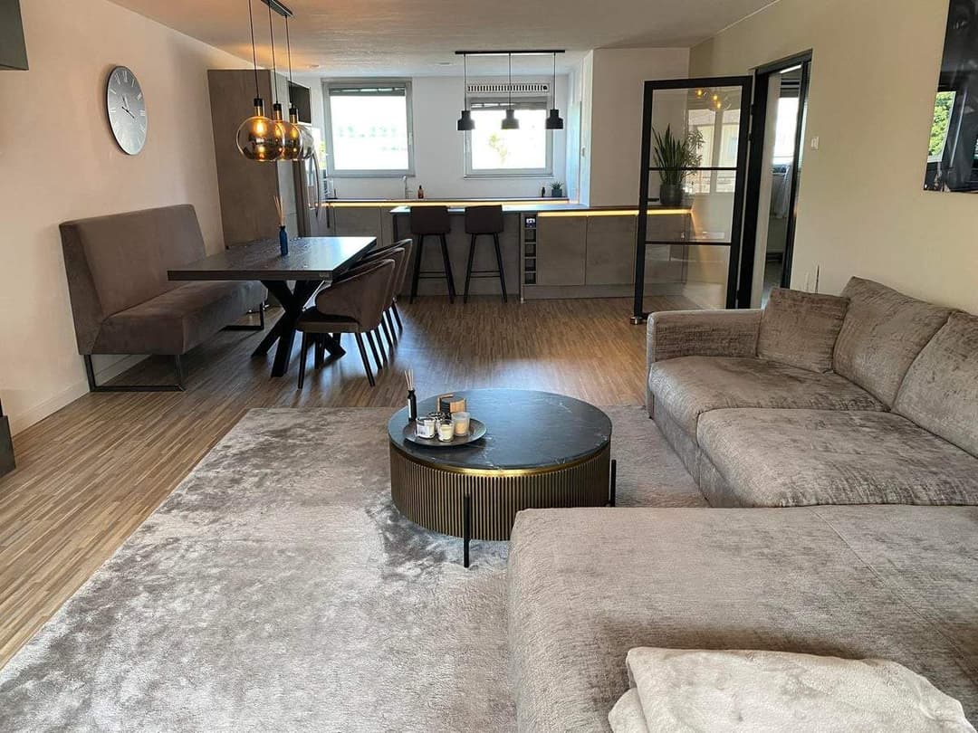 Flat Schoutstraat 64, Almere - Te Huur