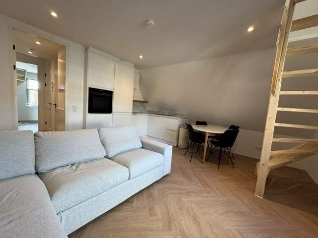 Tamboerstraat 11-C, Rotterdam - Zur Miete