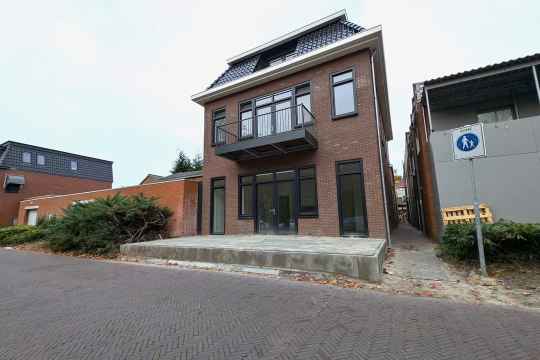 Apartamento de 1 Dormitorio NieuwJulianapark, Veendam - En Alquiler