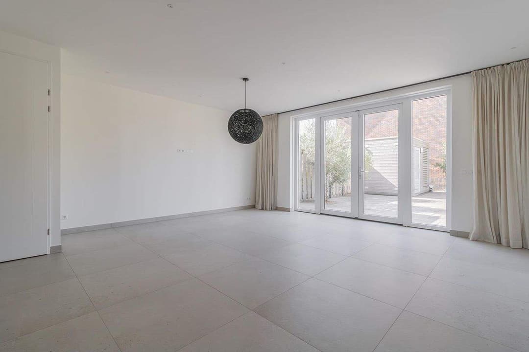 House Knobbelzwaan 121, Uithoorn - Te Huur