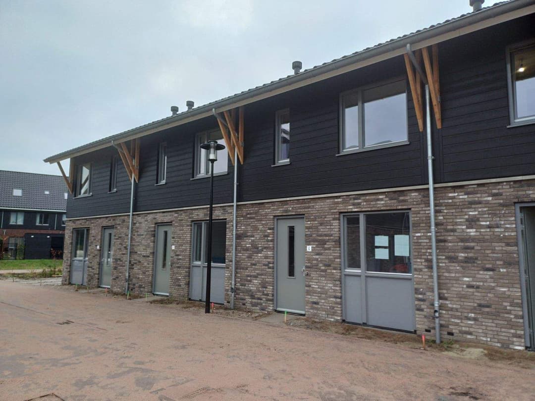 Mid-Terrace House Burcht 63862 NJ Nijkerk - For Rent