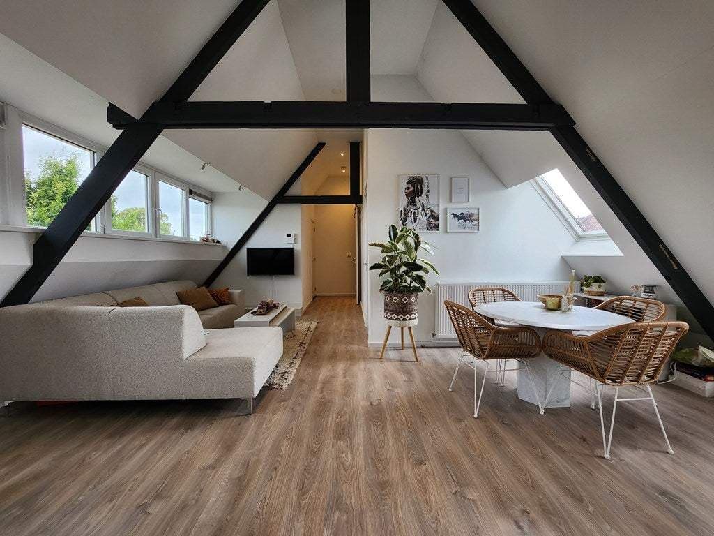 Flat Veldekelaan, Beek - For Rent