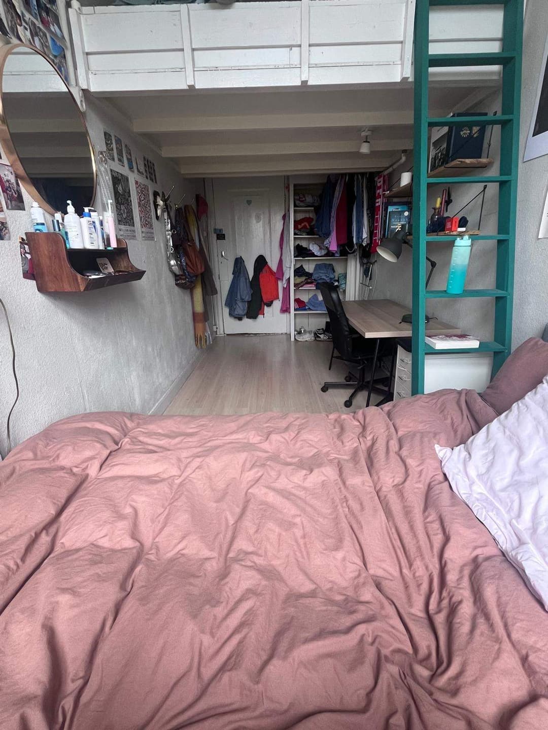Furnished Room for Rent - Steenschuur, Leiden