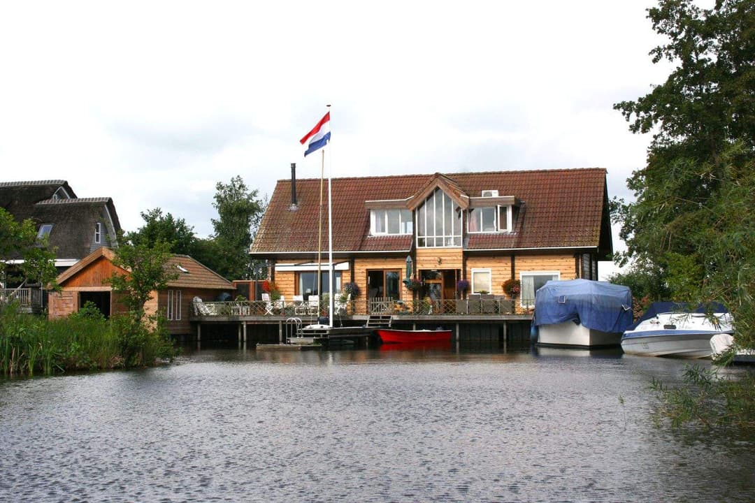 Villa Veendijk 241231 PD Loosdrecht - À Louer