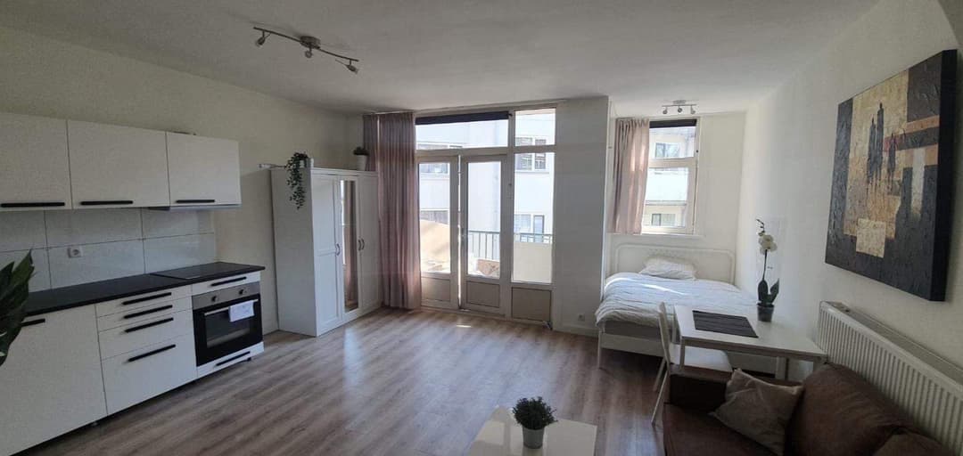Gemeubileerde Studio Polderlaan, Rotterdam - Te Huur