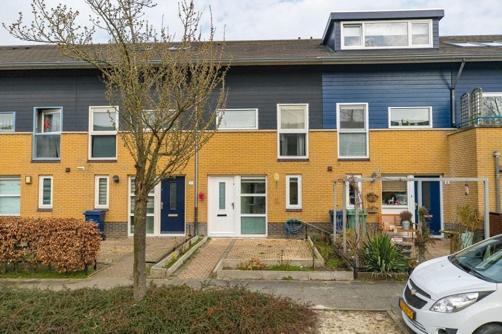 House Maartstraat, Almere - For Rent