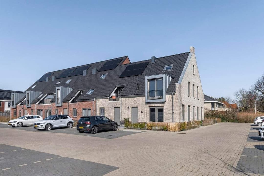 Flat Maalsteen 21, Zuidland - For Rent