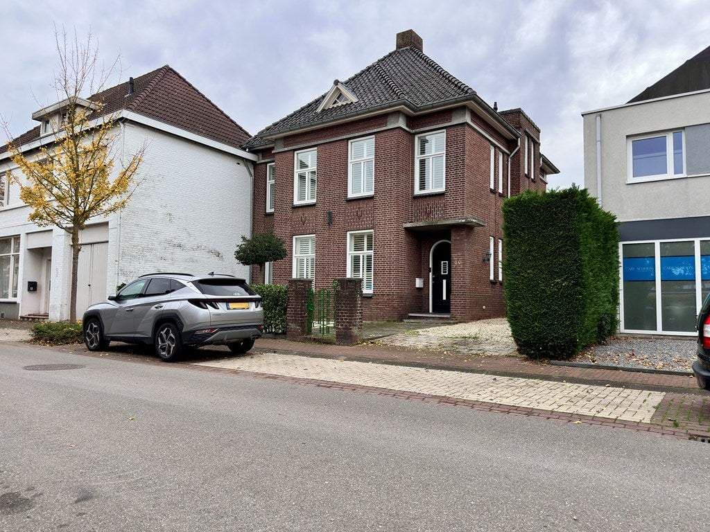 Rijtjeshuis Kapelaan Goossensstraat, Echt - Te huur
