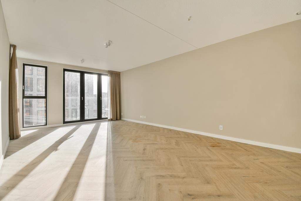 Flat Mies van der Rohestraat, Hoofddorp - For Rent