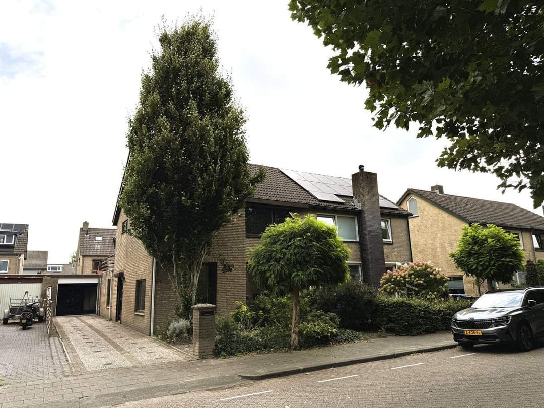 House Laguitensebaan, Rijsbergen - For Rent