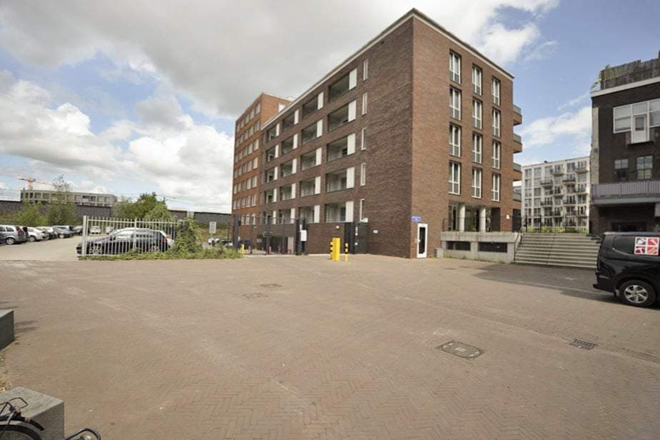 Apartment Brouwhuisplein, Breda - For Rent