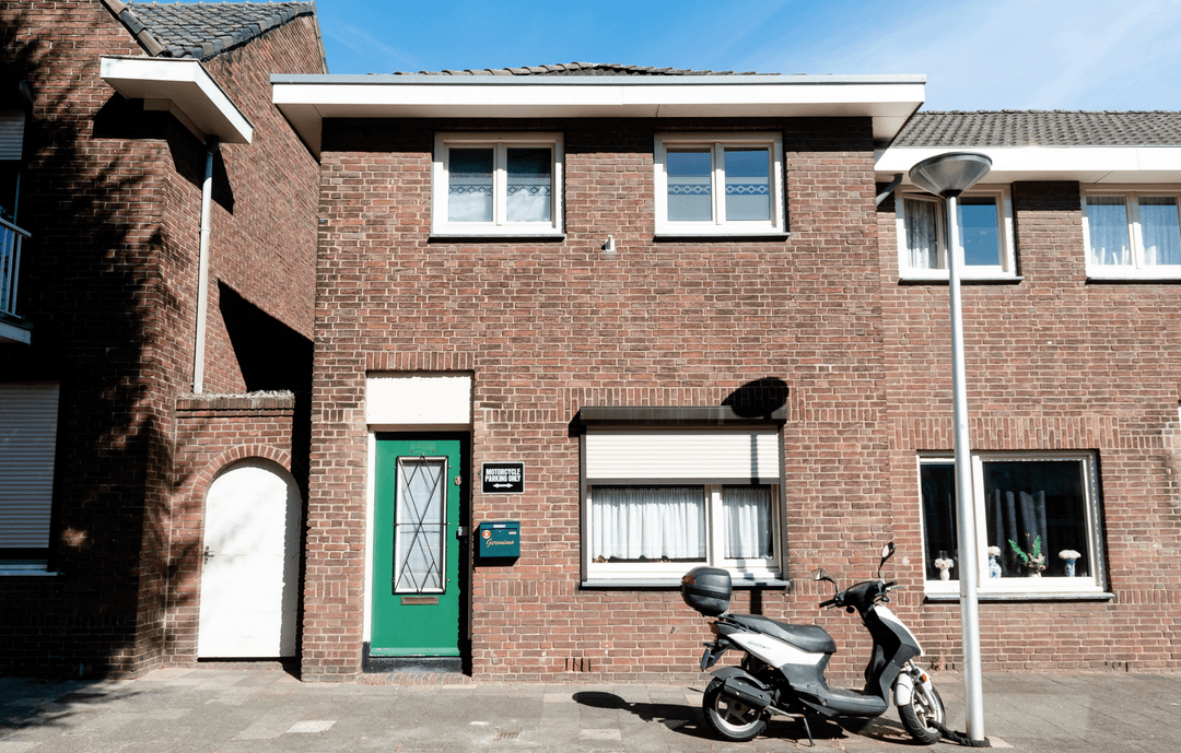 Maison d'angle à Hyacinthenstraat, Maastricht - À Louer