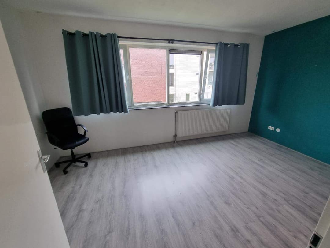 Unmöbliertes Zimmer Elemastraat, Nieuw-Vennep - Zur Miete