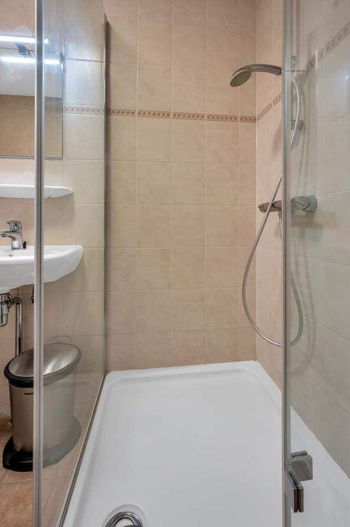 Appartement Bijlmerdreef 222, Amsterdam-Zuidoost - Gemeubileerd
