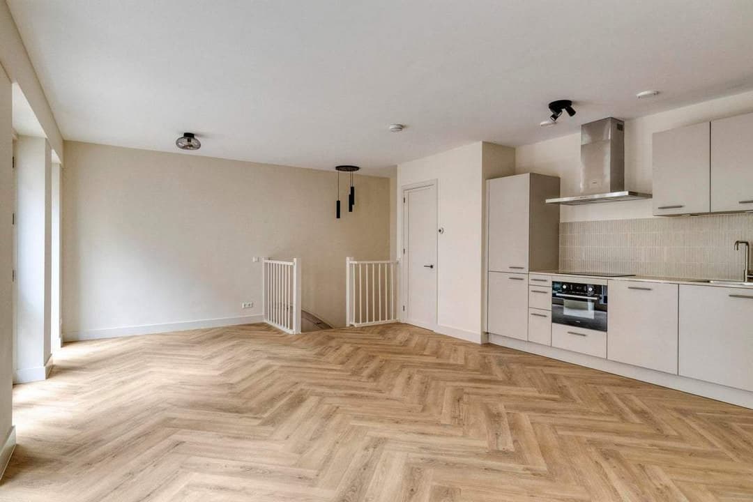 Piso dúplex de 3 habitaciones en Utrechtsedwarsstraat, Ámsterdam - Para alquilar