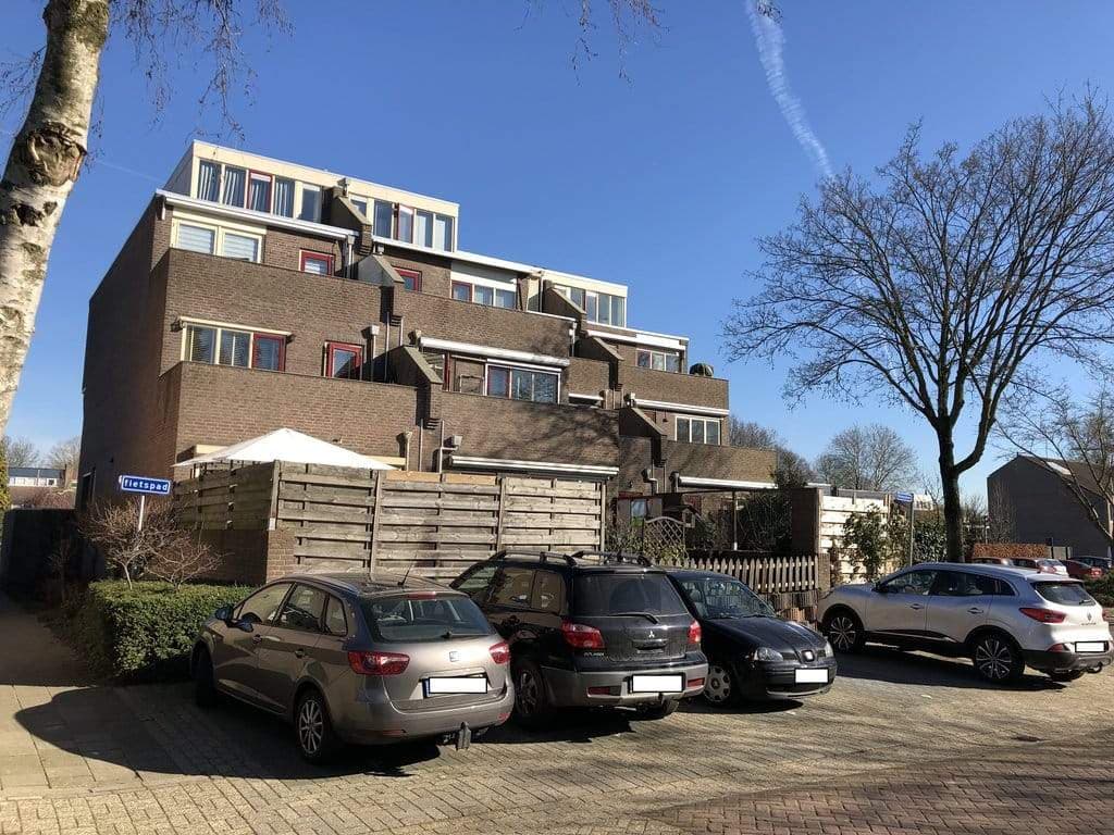 Appartement Vijzel 11-A, Huissen - À louer
