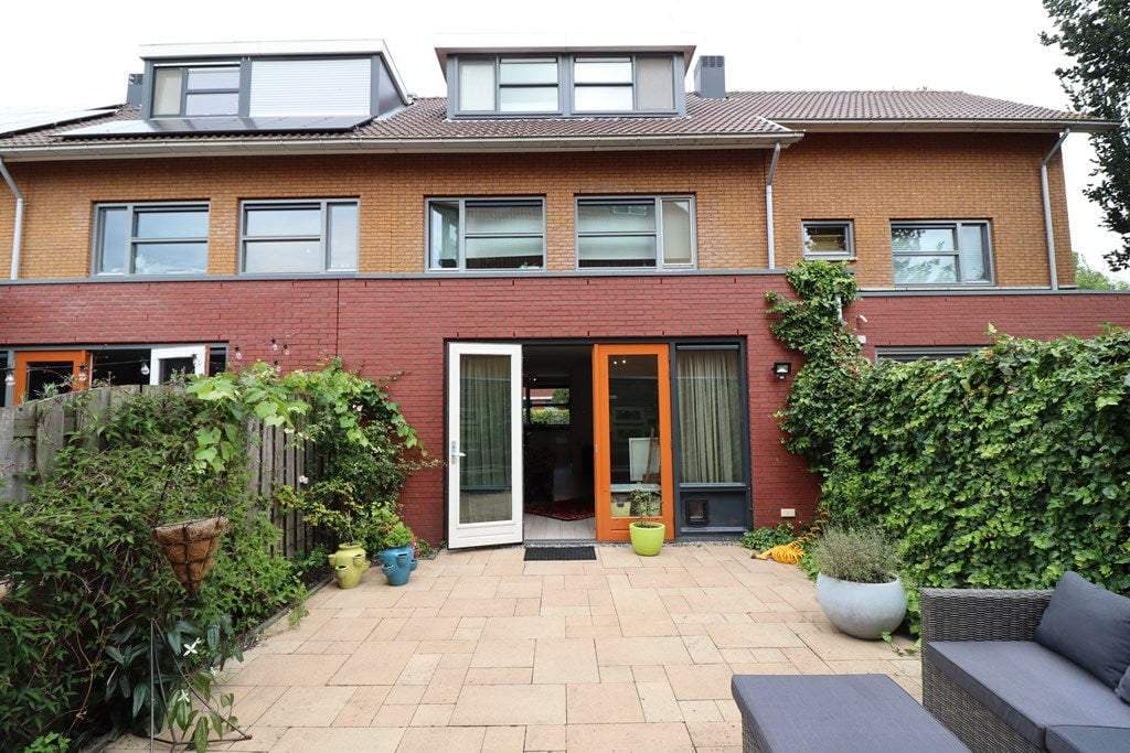 House Mgr.dr. H. Poelslaan, Amstelveen - For Rent