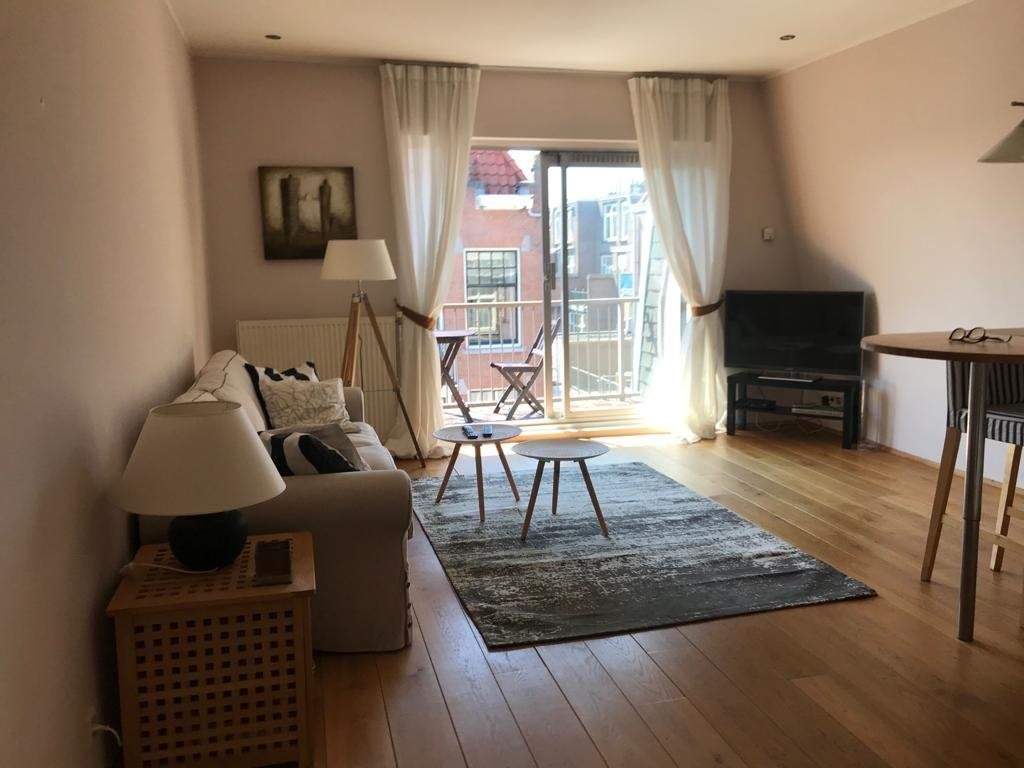 Flat Bentinckstraat, Den Haag - Te Huur