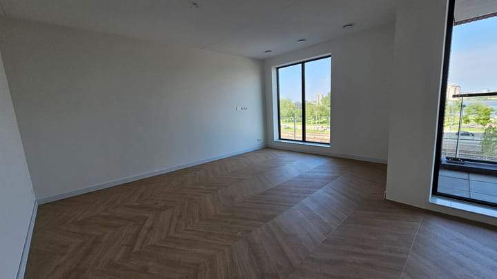 3-Room Apartment Rosestraat, Rotterdam - For Rent