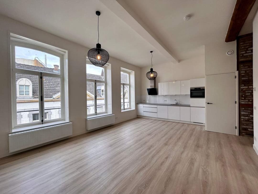 Flat Kleine Gracht, Maastricht - For Rent