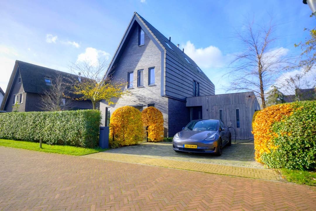 Villa Bardesiuslaan 9, Heiloo - Te Huur