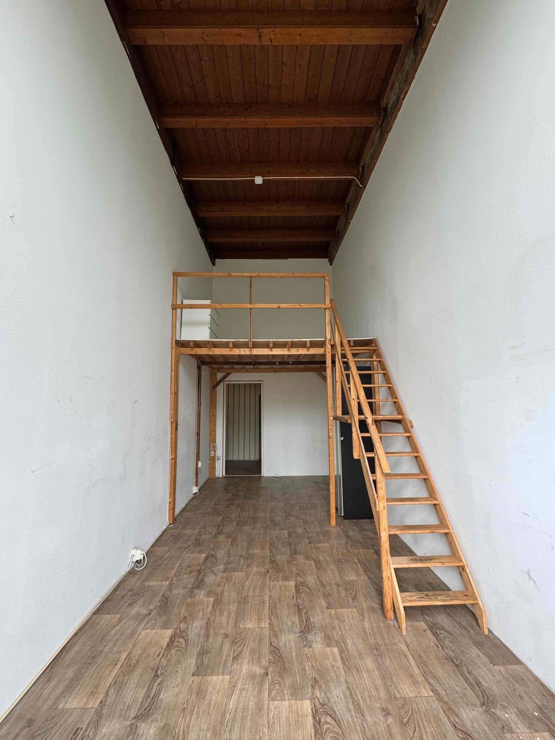 Uncarpeted Room for Rent, Schoolstraat, Arnhem