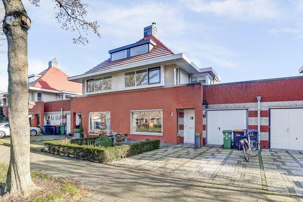 House Houtwal 35, Zeewolde - For Rent
