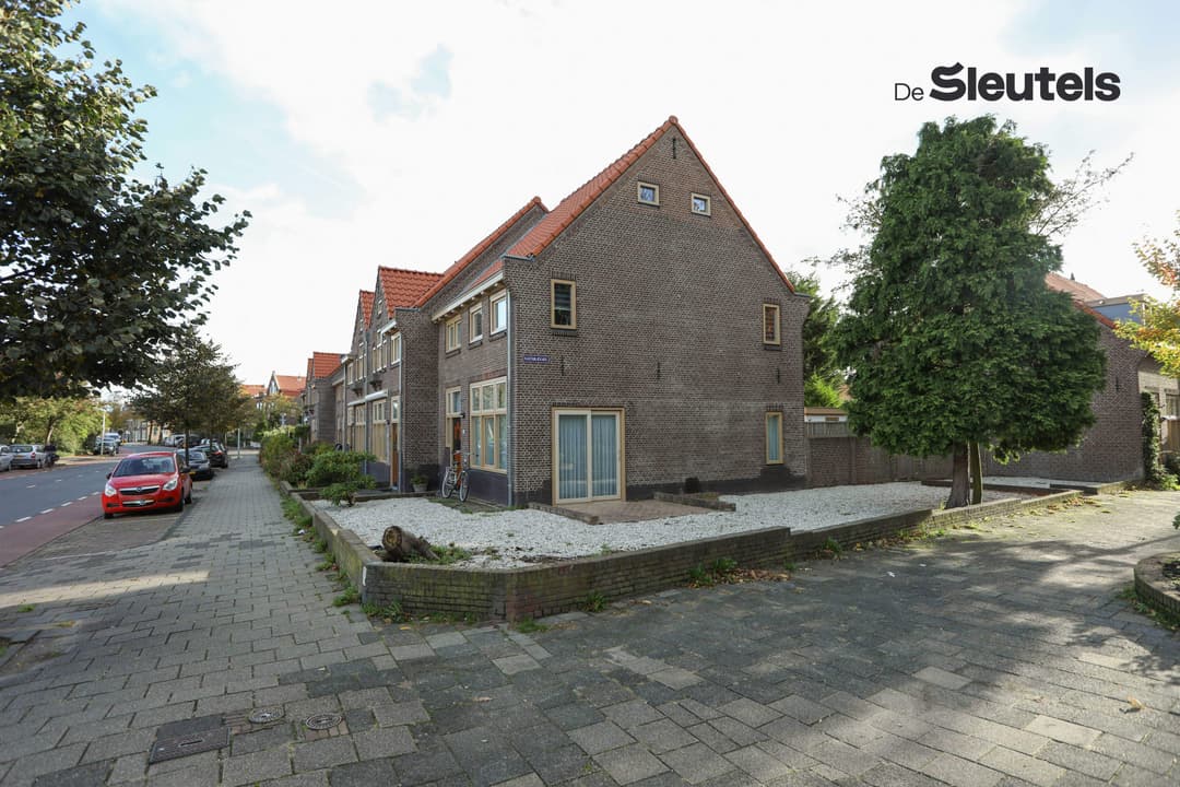 Casa de 4 Habitaciones en Herenstraat, Leiden - En Alquiler