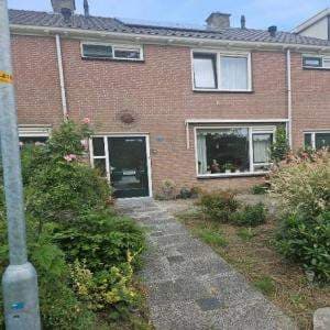 Maison mit 4 pièces mit demi-voisinage à Bovenkarspel à louer