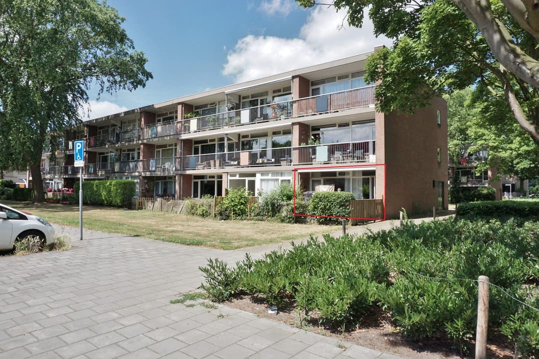 Van Anrooylaan 68, Tilburg - Ground-floor Apartment