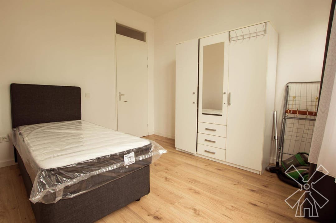 Chambre meublée Paul Krugerlaan, La Haye