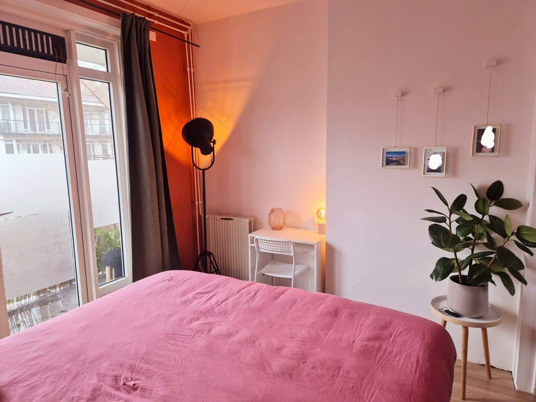 Gemeubileerde Kamer Robert Scottstraat, Amsterdam West - Te Huur