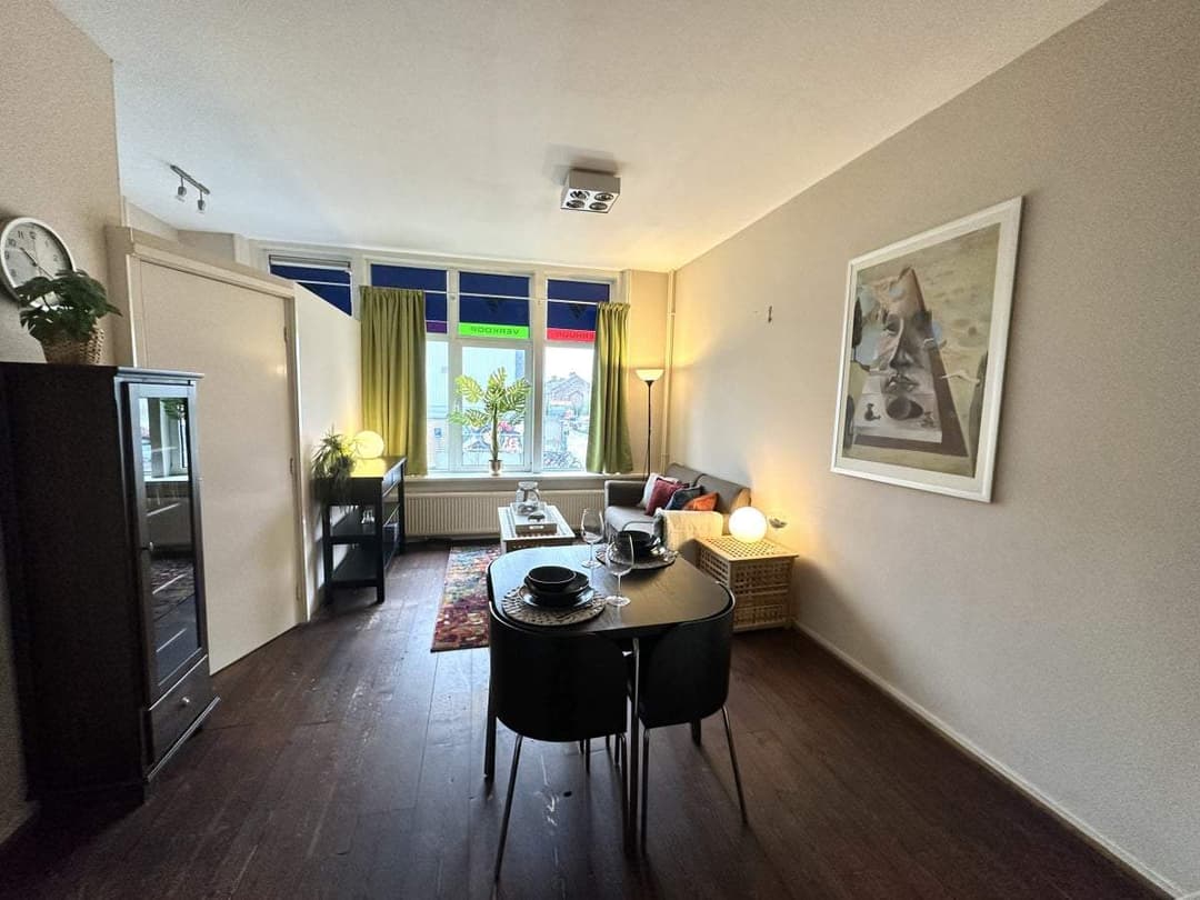 Flat Oudedijk, Rotterdam - Te Huur