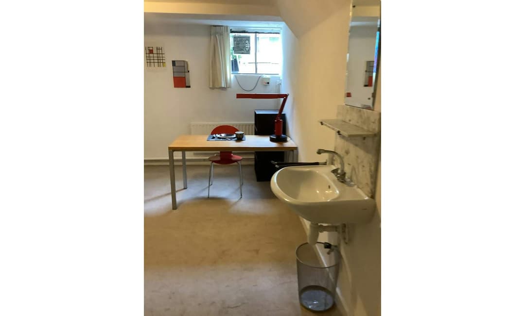 Kamer in de Hebronstraat, Rotterdam - Te Huur
