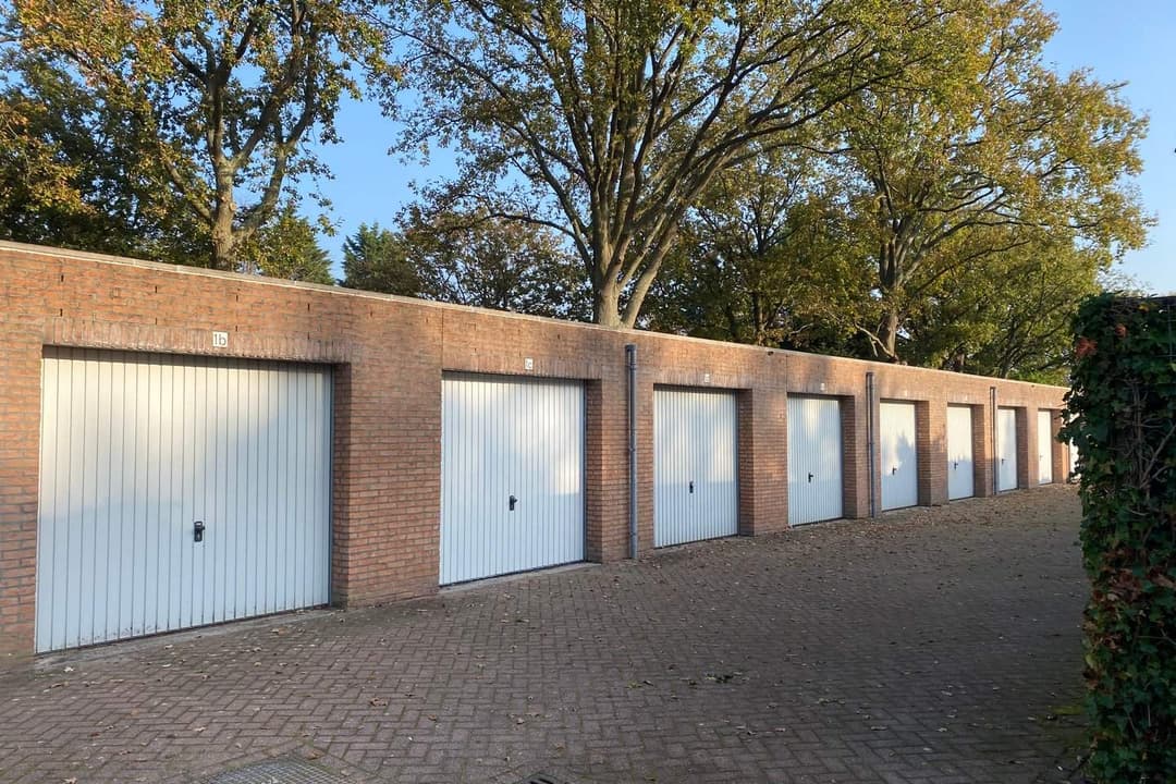 Garage Wittelaan 2245 VP, Wassenaar - Te Huur