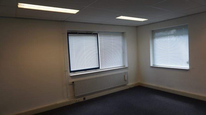 Room Riemsnijder, Roden - Zur Miete