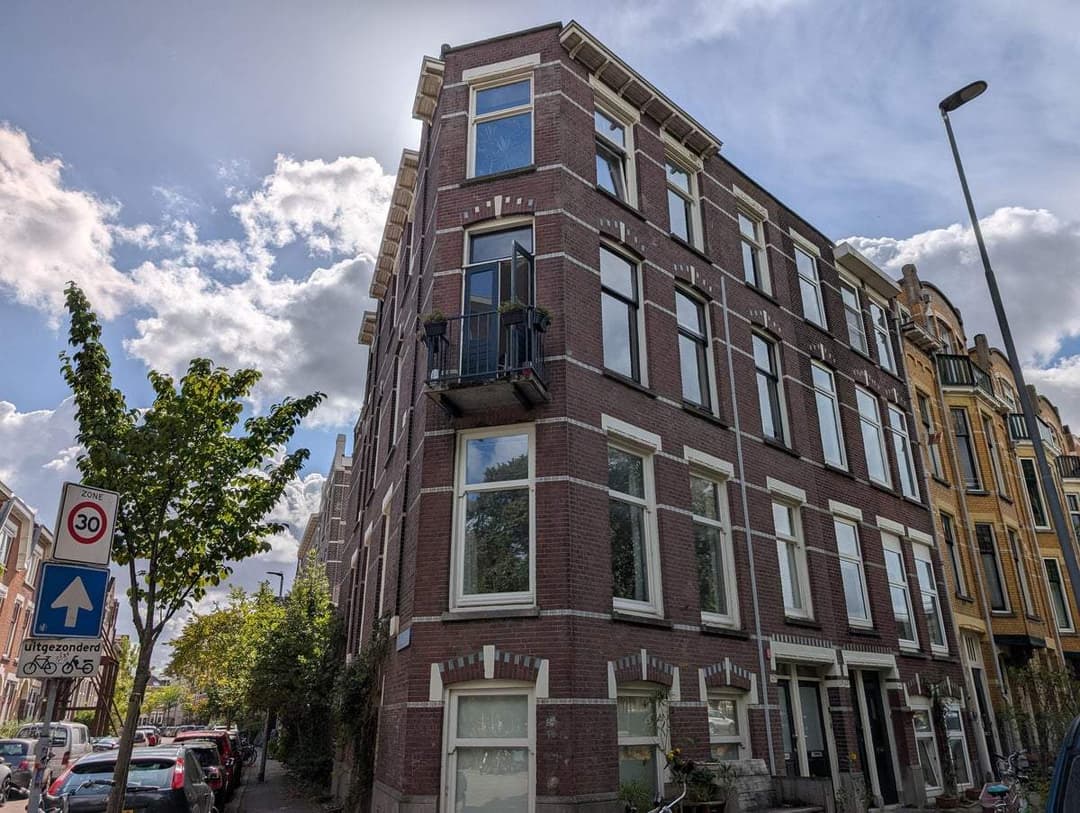 Flat Bergselaan 106-B02, Rotterdam - For Rent