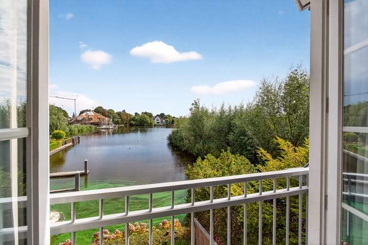 C.N.A. Looslaan 19, Rotterdam - Semi-detached house