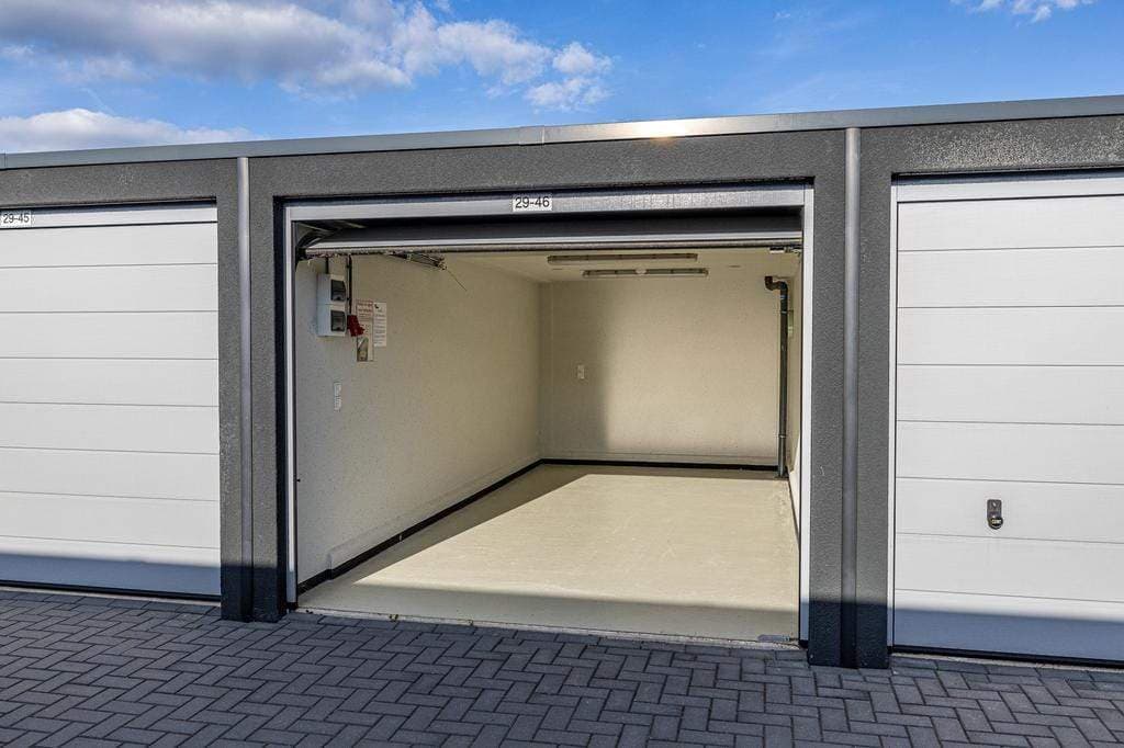 Box de garage Verlengde Bremenweg 29, Groningen - À louer