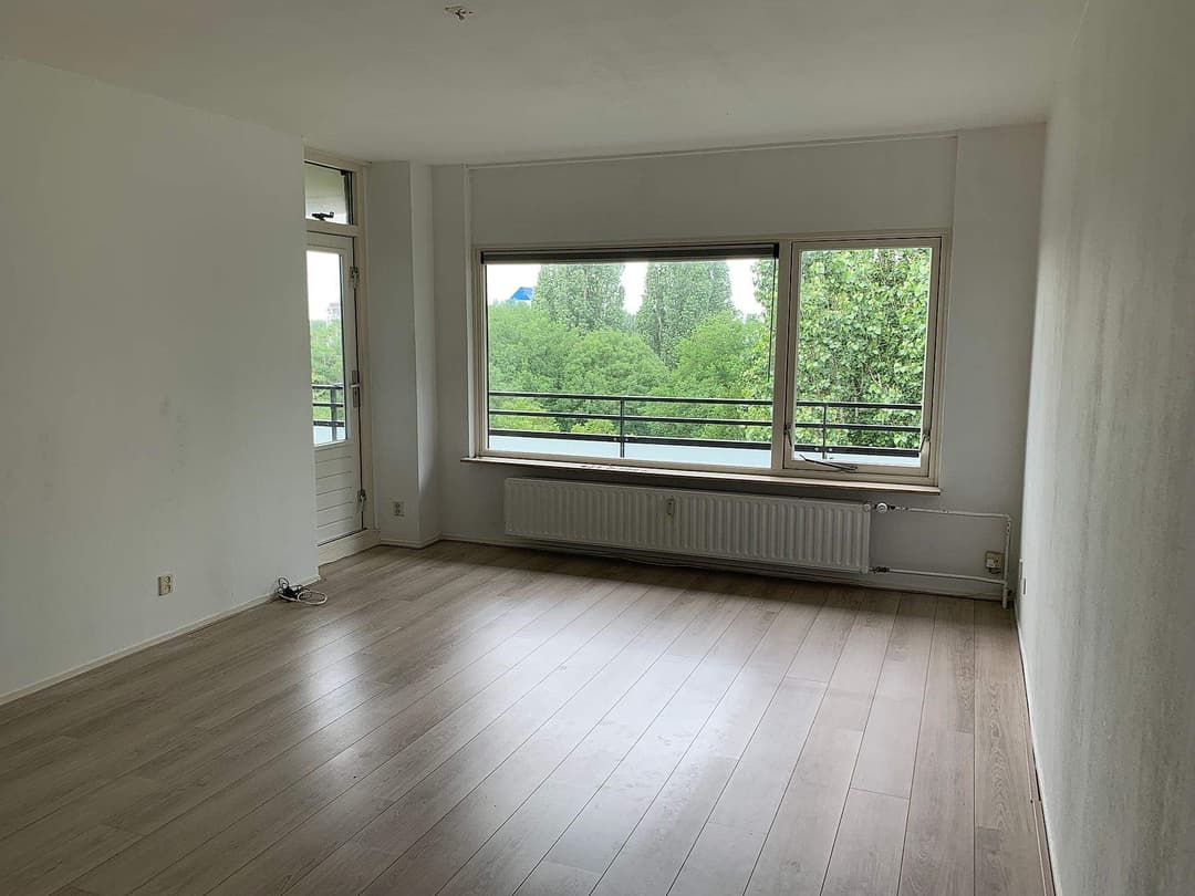 One-Bedroom Apartment, Niagara 41, Amstelveen - For Rent