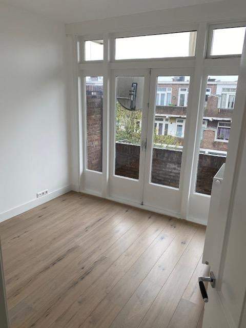 Flat Goeverneurlaan, Den Haag - For Rent