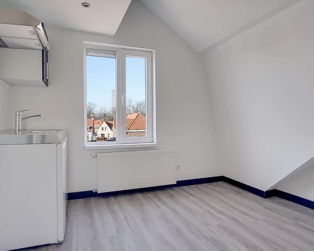 Unfurnished Room Jan Steenstraat, Tilburg - For Rent