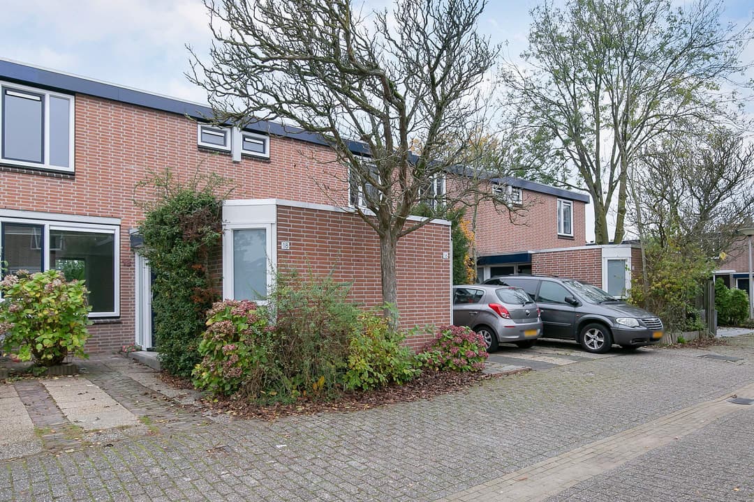 Clarissenhof 12, Duivendrecht - Te Huur