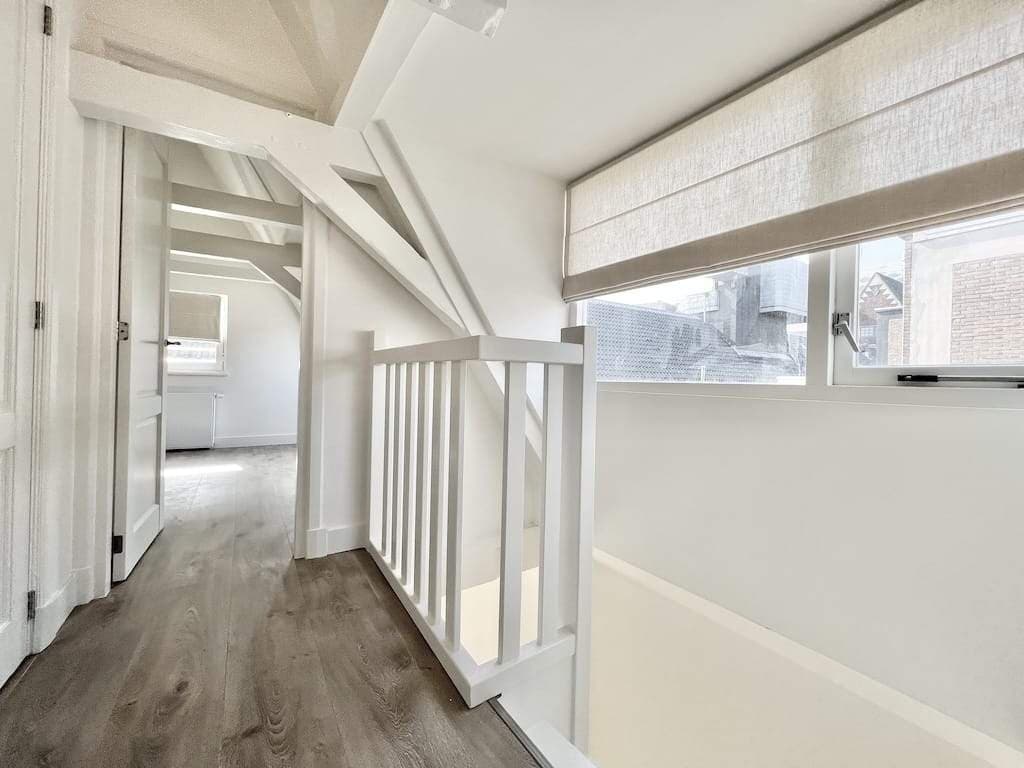 Appartement Sint Pieterspoortsteeg 29-B, Amsterdam - Te huur