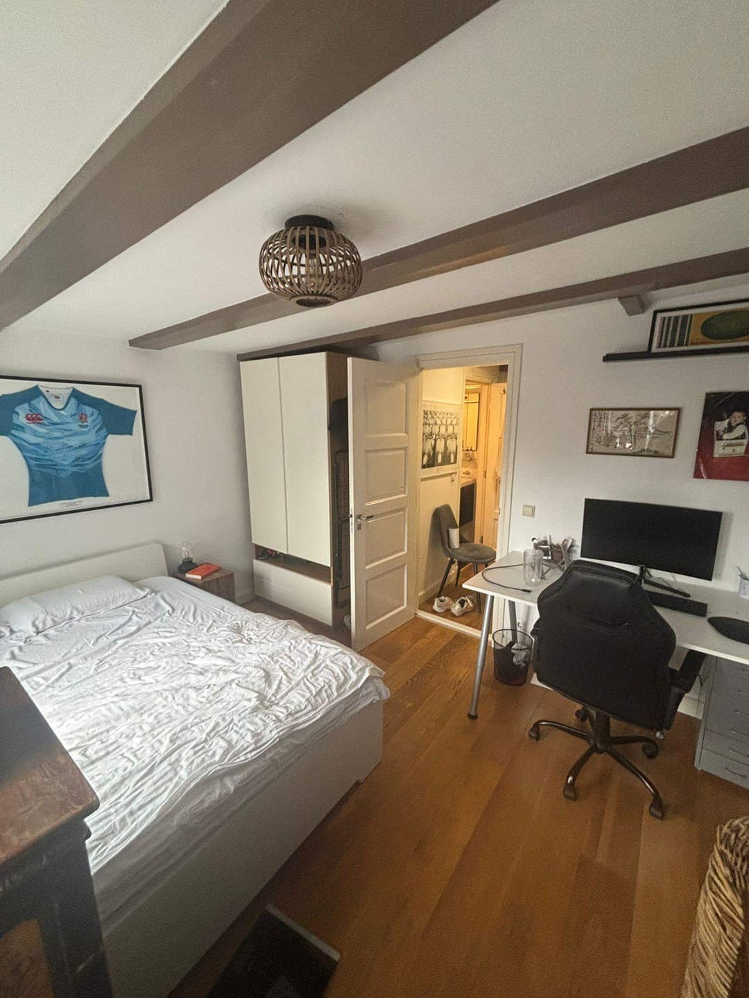 Gemeubileerde Kamer Te Huur, Nieuwezijds Voorburgwal, Amsterdam