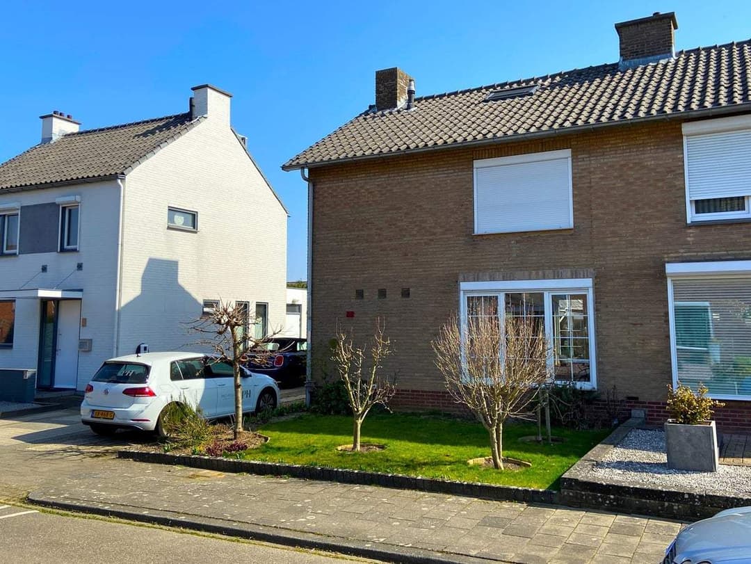 House Achter de Hoven, Berg en Terblijt - Te Huur